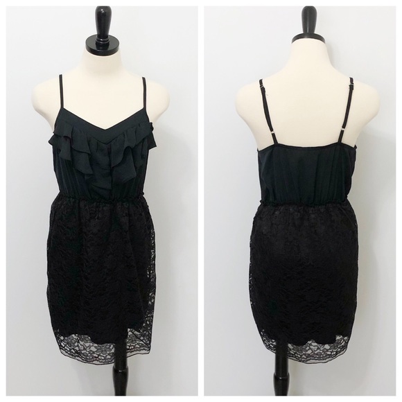 Xhilaration Dresses & Skirts - ❄️ Xhilaration Ruffle Lace Adjustable Strap Dress